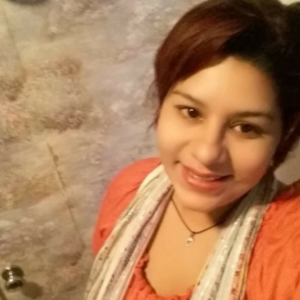 Meet your Posher, Adriana